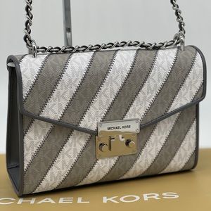 Michael Kors Rose MD Flap Shoulder Bag Pearl Grey